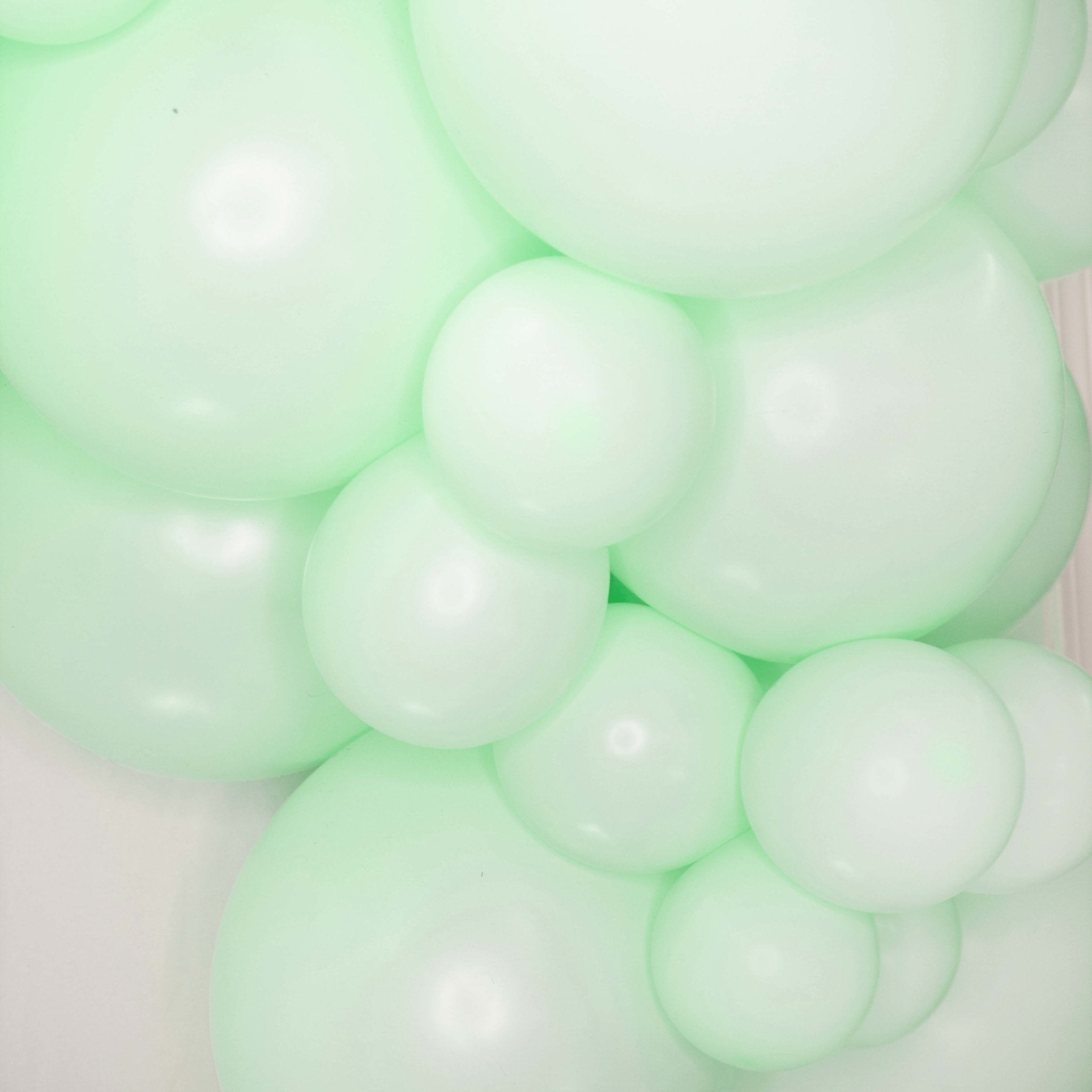 Green Balloon Garland Kit (5 Feet) - Ellie's Party Supply