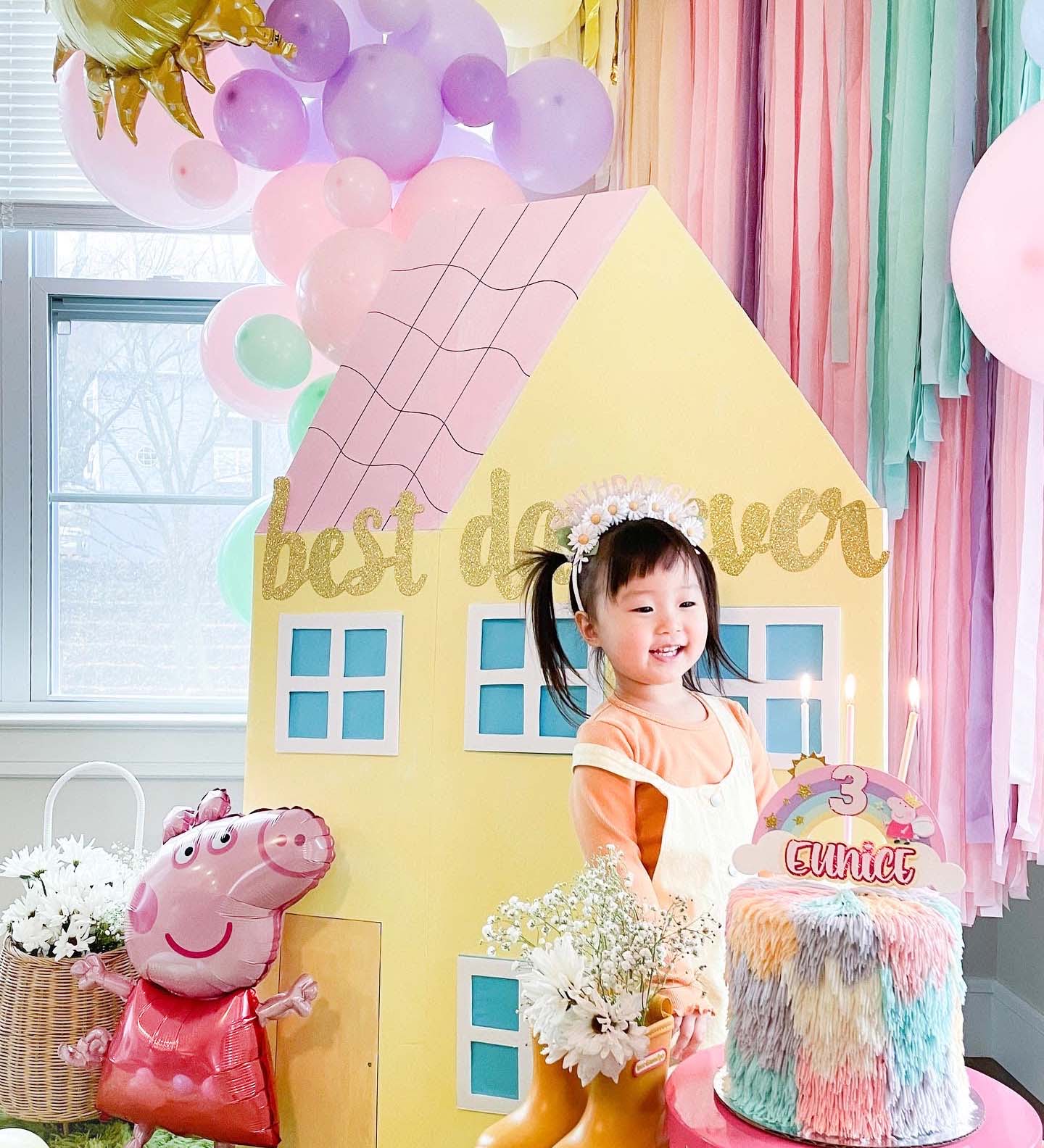 Peppa Pig Birthday Balloon Arch - Pastel Balloon Garland Kit - Ellie's Party Supply