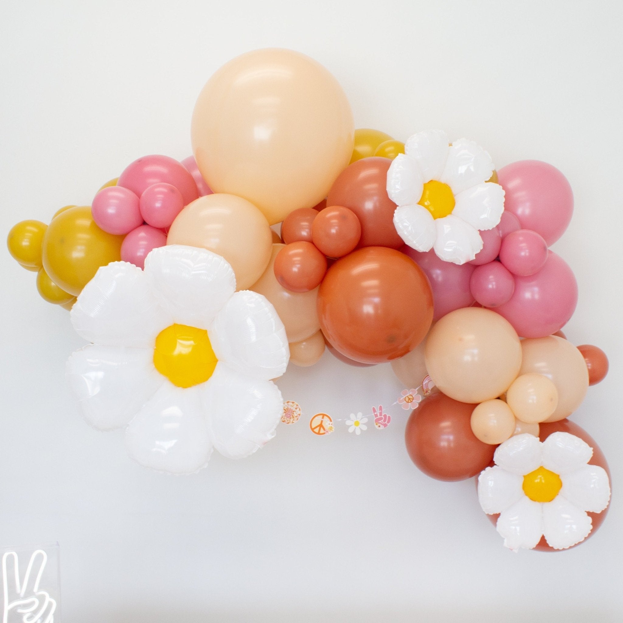 Small Daisy Flower Foil Balloon (18 Inches) - Ellie's Party Supply